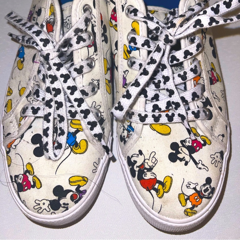 Lightly worn women’s size 8 Disney sneakers